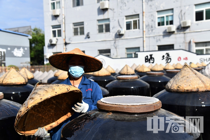近年來，山東省滕州市依托當地農業產業優勢，全力做好農產品深加工文章，促進農民增收，助力鄉村振興。