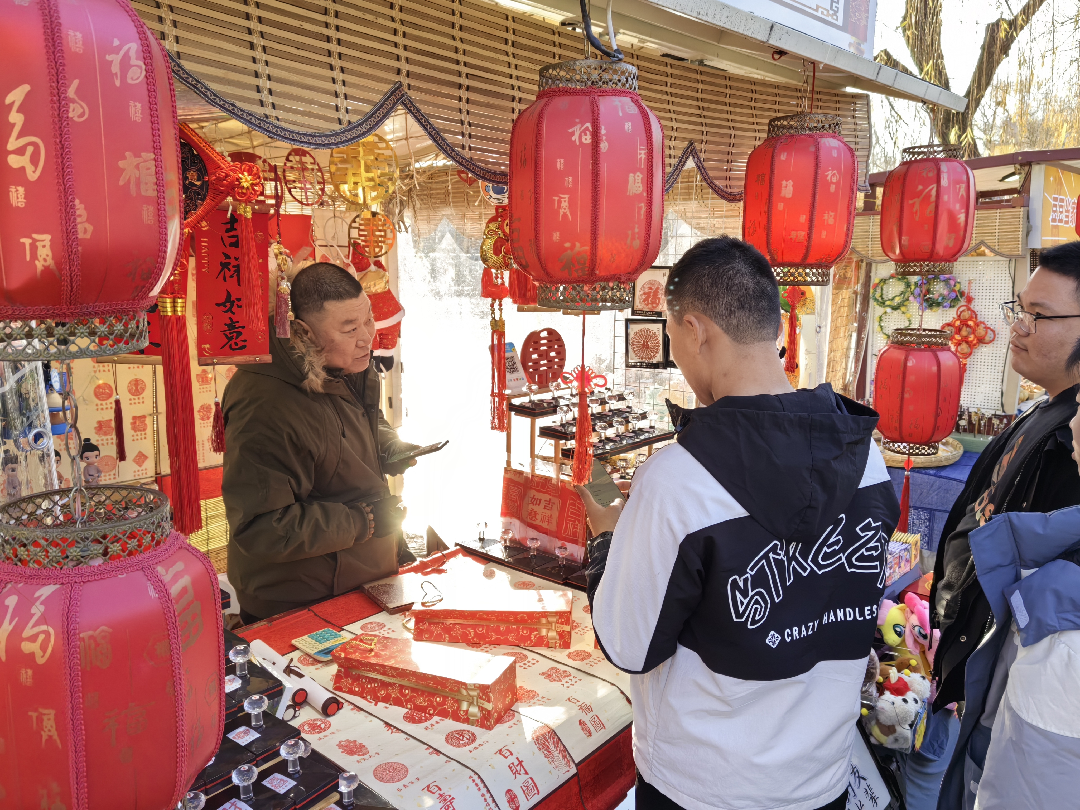黃河大集、非遺市集、文化市集，吸引很多市民和游客前來游玩打卡。